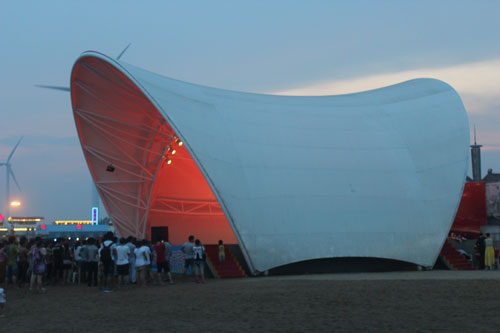 張拉膜結(jié)構(gòu)是什么？張拉膜結(jié)構(gòu)設(shè)計(jì)需要考慮哪些問題