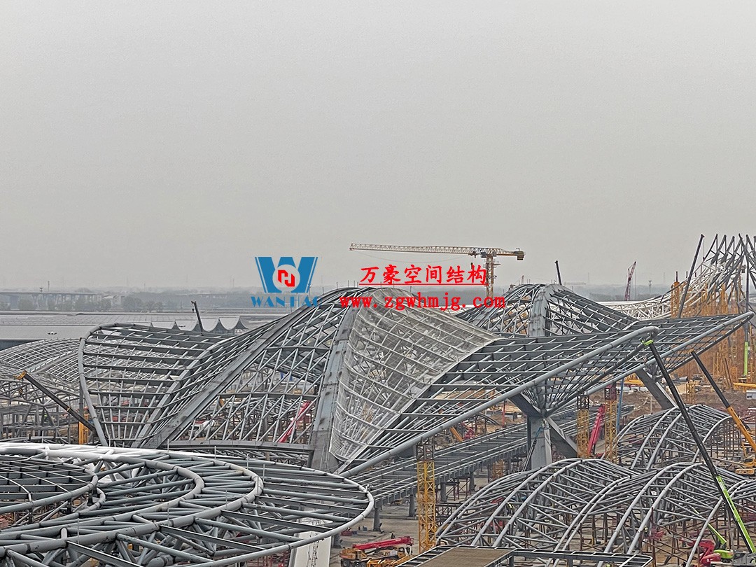 鄭州中原高鐵港數字展貿城鋼結構項目