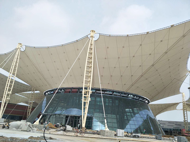 PTFE膜結構屋面有哪些特點？為什么PTFE膜結構屋面如此受歡迎？