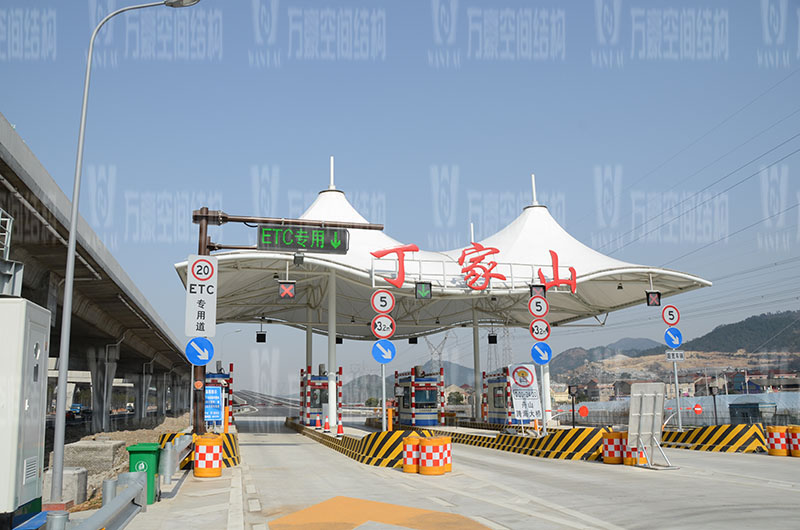 膜結(jié)構(gòu)價(jià)格多少錢一平方？膜結(jié)構(gòu)報(bào)價(jià)影響因素有哪些？