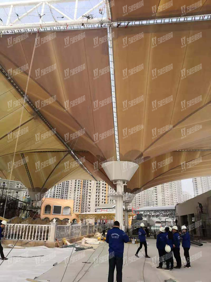 萬(wàn)豪空間結(jié)構(gòu)重大項(xiàng)目現(xiàn)場(chǎng)學(xué)習(xí)觀摩會(huì)